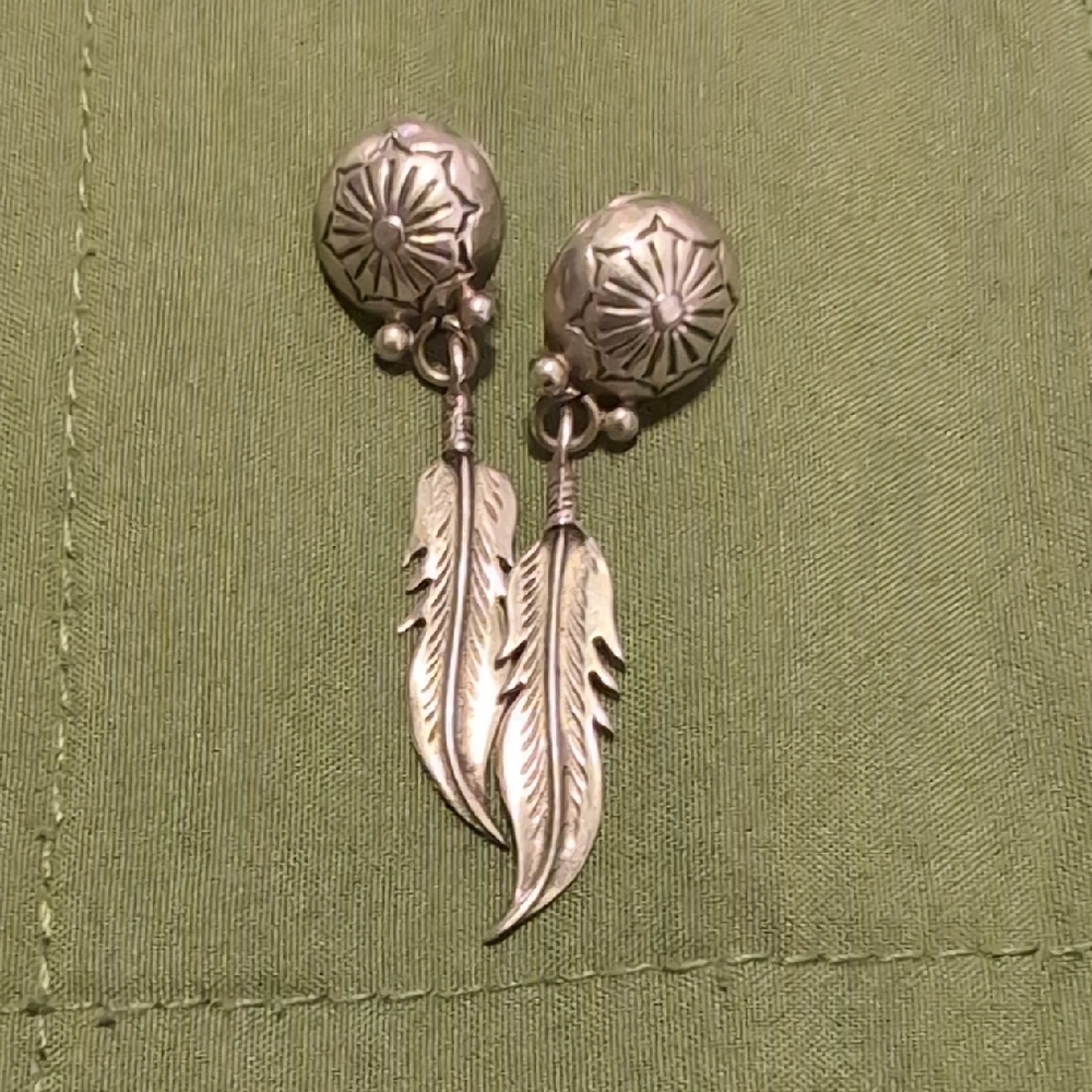 Sterling Silver Feather Dangle Earrings – Southwestern Concho Post Drop Earrings